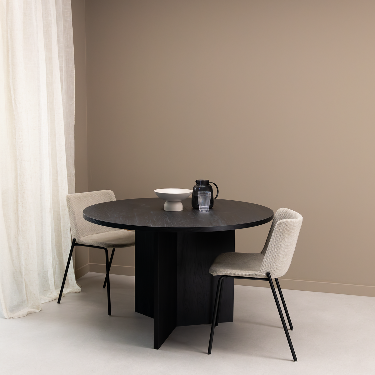 Ronde Eettafel Mae, 140cm, kleur zwart eiken