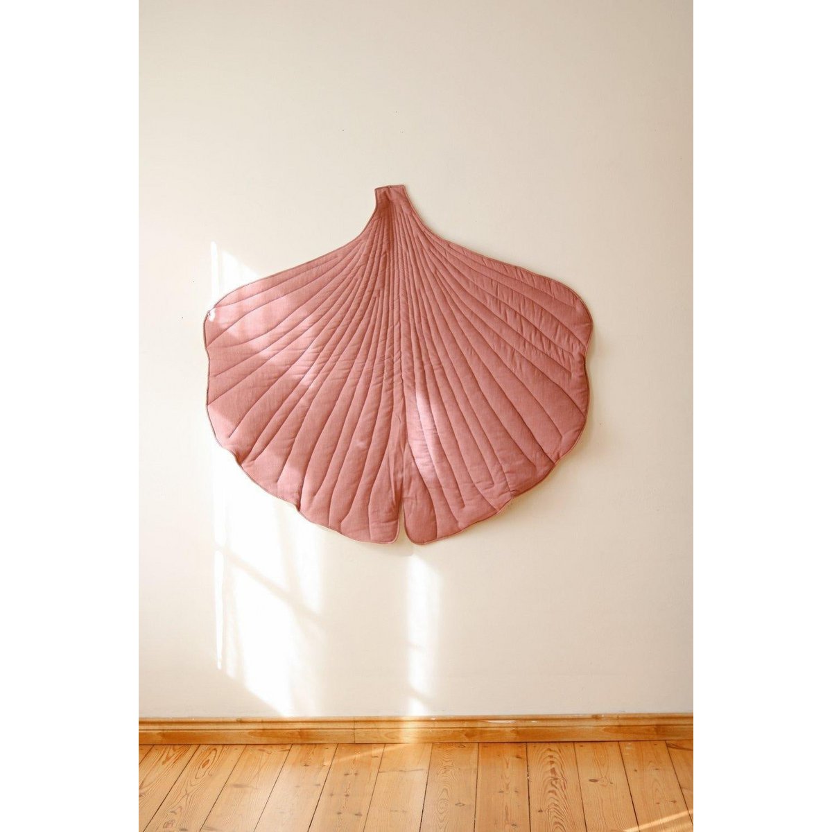 “Dirty pink” Linnen Ginkgo Blad Mat