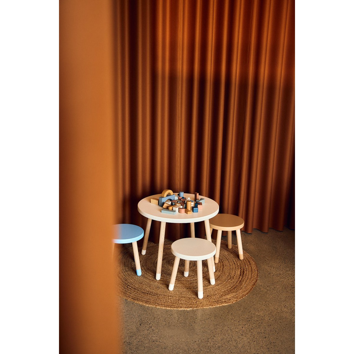 DOTEN PLAY TABLE, D60 CM, MDF, CREAM