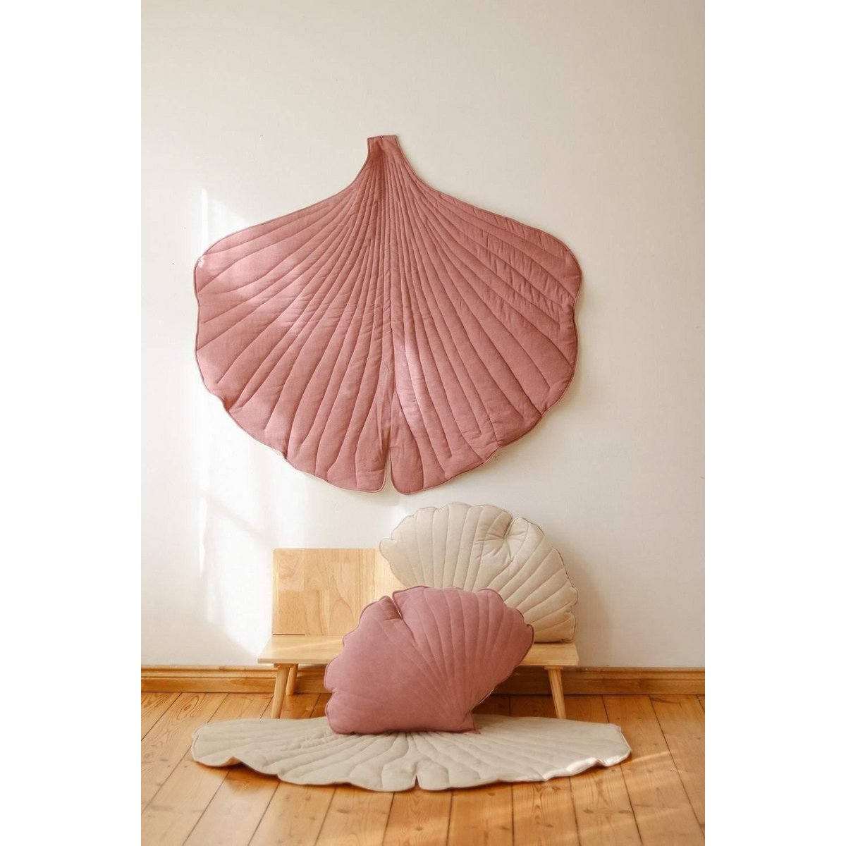 “Dirty pink” Linnen Ginkgo Blad Mat