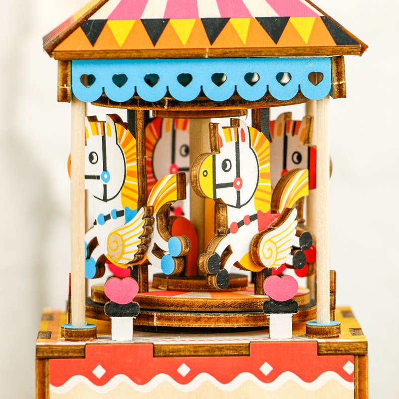 Muziekdoos Hout DIY 3D Puzzel Merry-Go-Round, Robotime, AM304, 7,3x8x17 cm