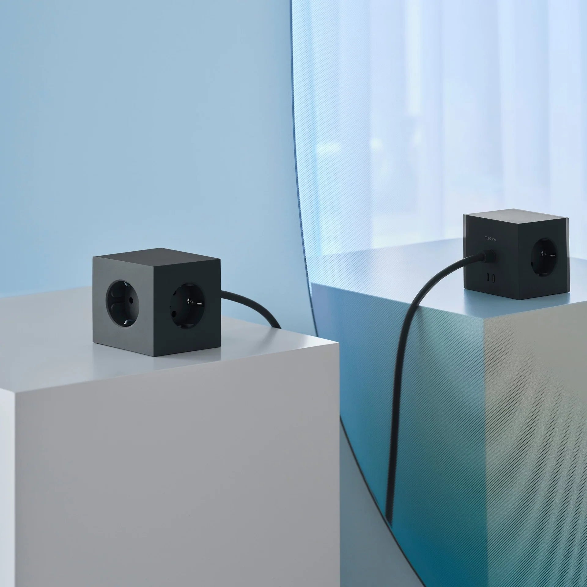 Avolt Square 1 Stockholm Black