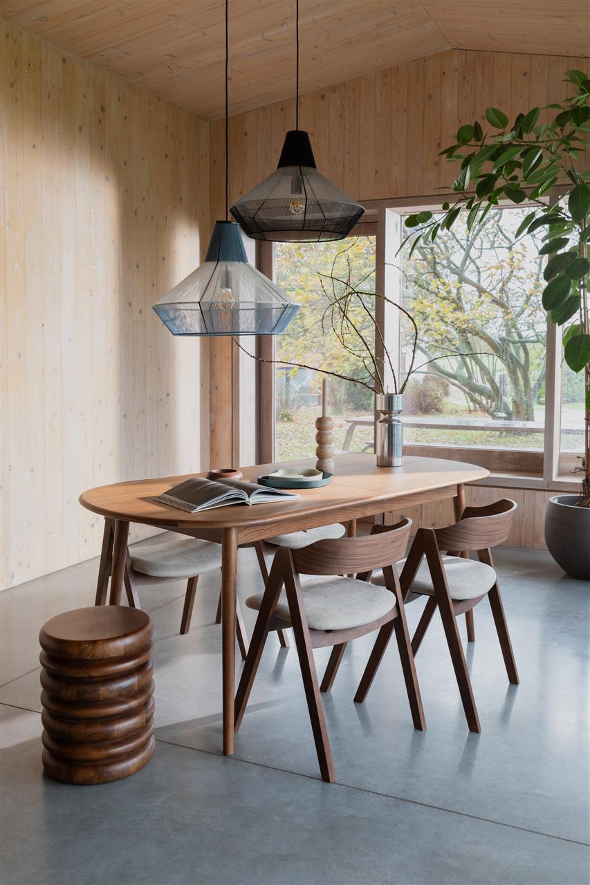 Table Twist Oval Walnut