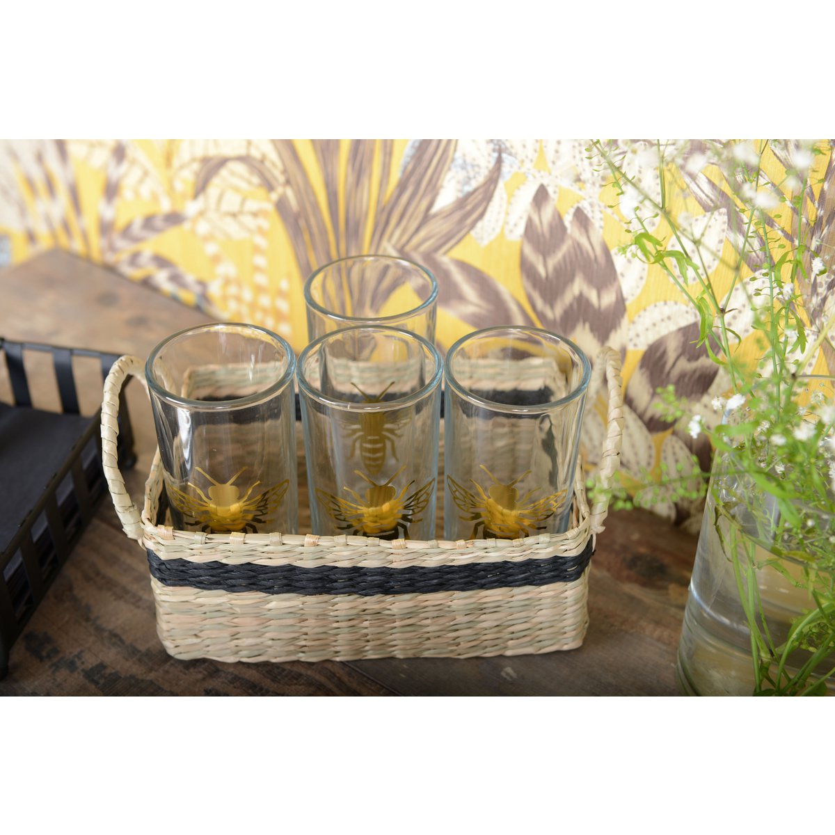 SET VAN 6 BIJ GLAZEN MET MAND
